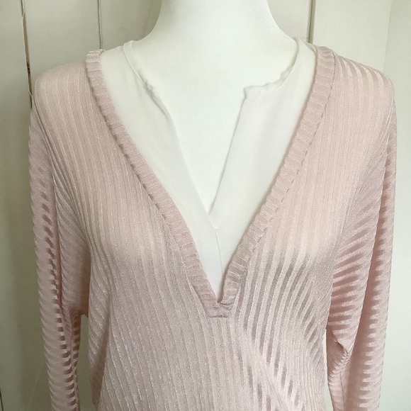 KATE and Pippa pink v-neck layered blouse - Picture 5 of 6